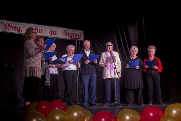 СУСРЕТ ГЕНЕРАЦИЈА: Пензионери воле да заиграју